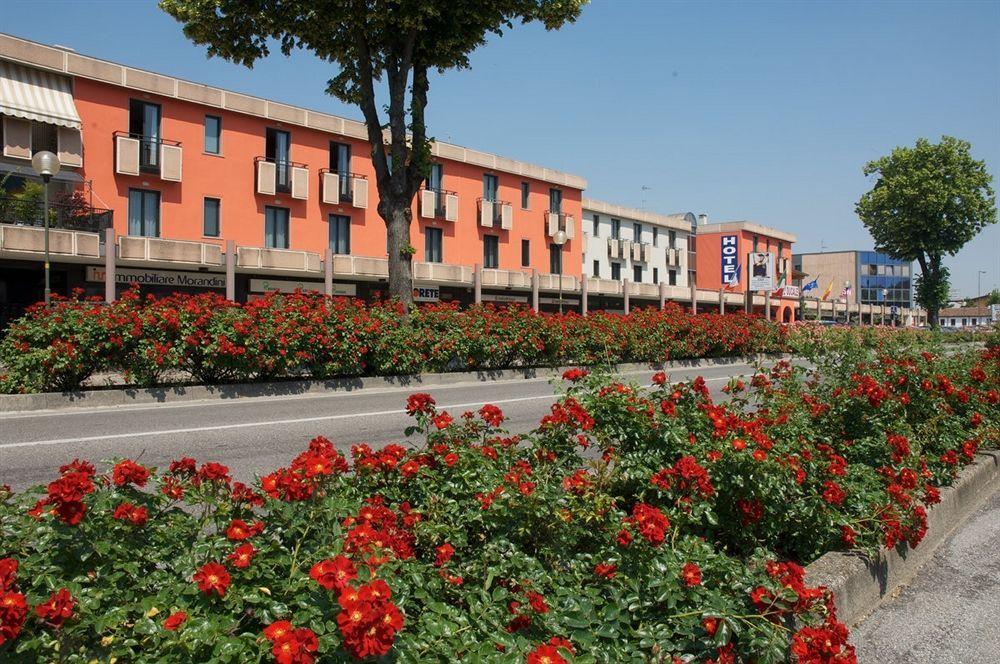 פורטו מנטובאנו Hotel Residence Ducale מראה חיצוני תמונה