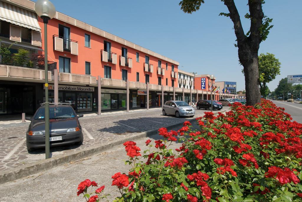 פורטו מנטובאנו Hotel Residence Ducale מראה חיצוני תמונה