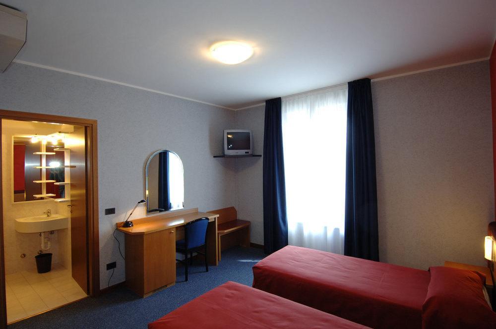 פורטו מנטובאנו Hotel Residence Ducale מראה חיצוני תמונה